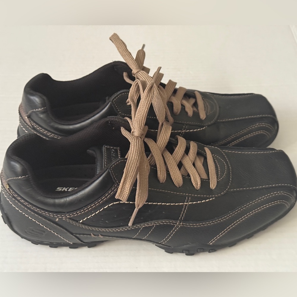 Skechers Classic Fit Air Cooled Memory Foam Lace Up Shoes Men's Size 11 SN64931